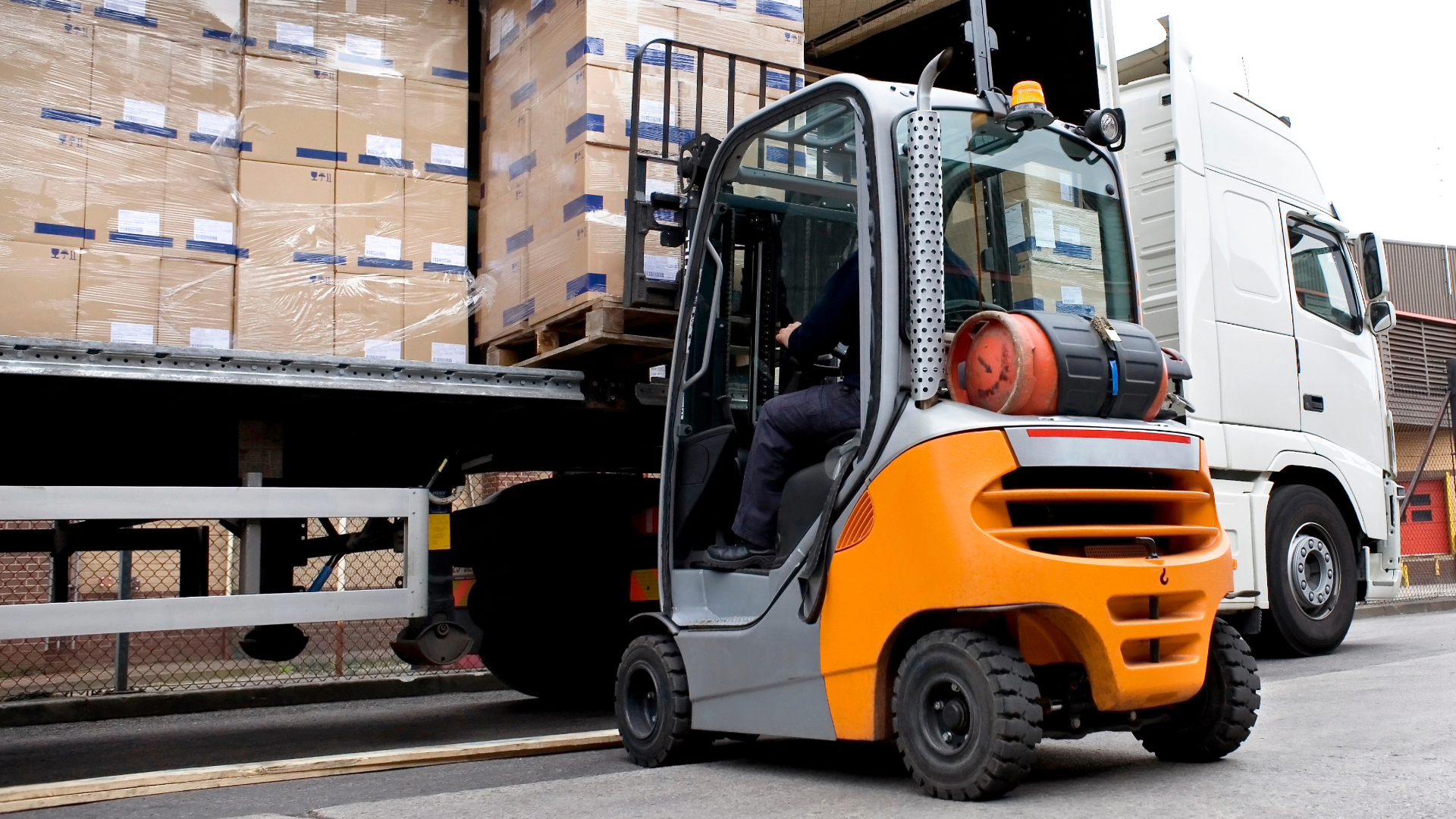 Managing seasonal demand in road freight