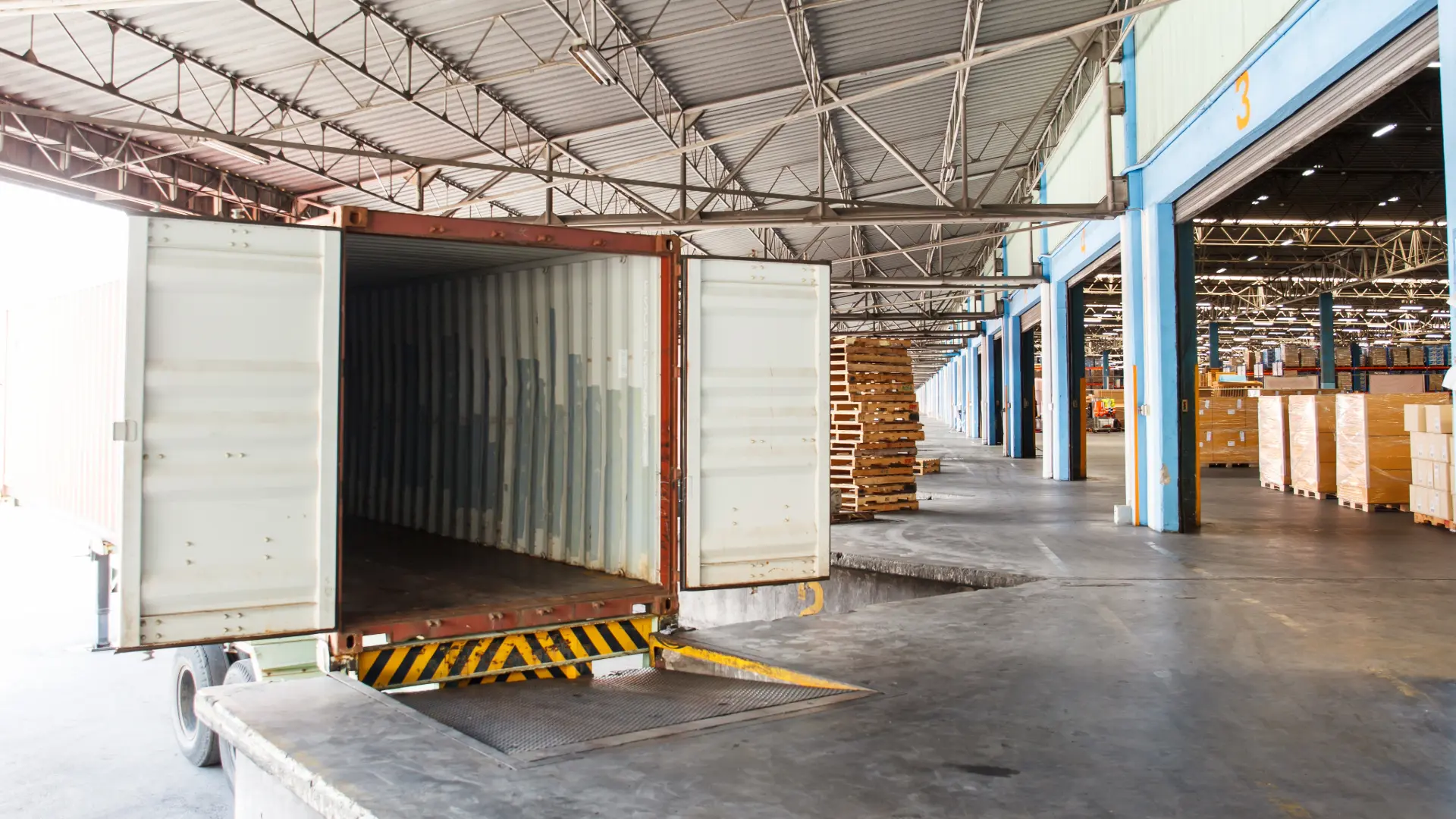 Backload planning for haulage companies